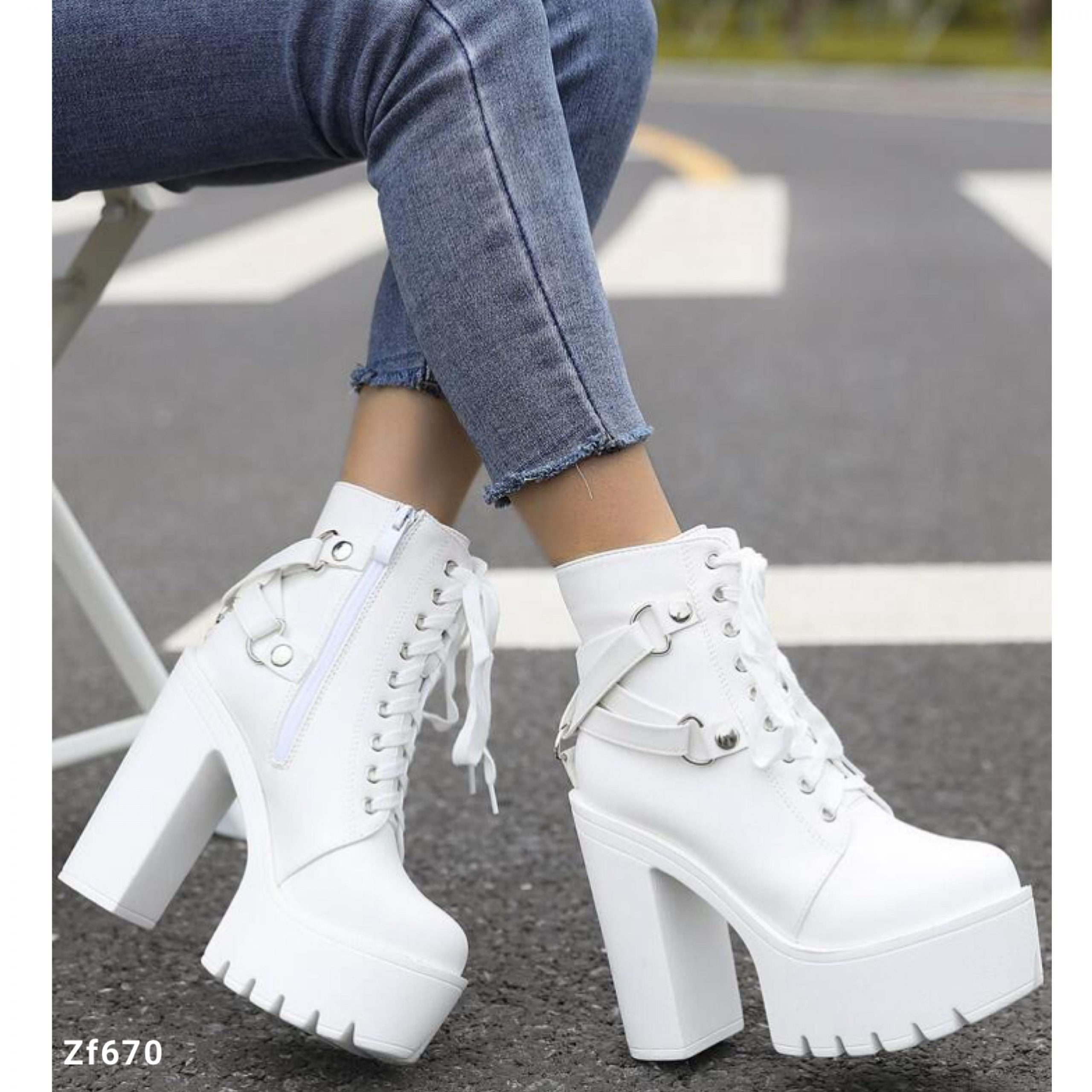 Botin blanco correas plataforma 4cm tacon 13cm 1191-3 C-4